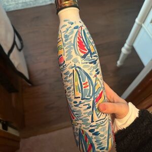 Lilly pulitzer large Swell bottle